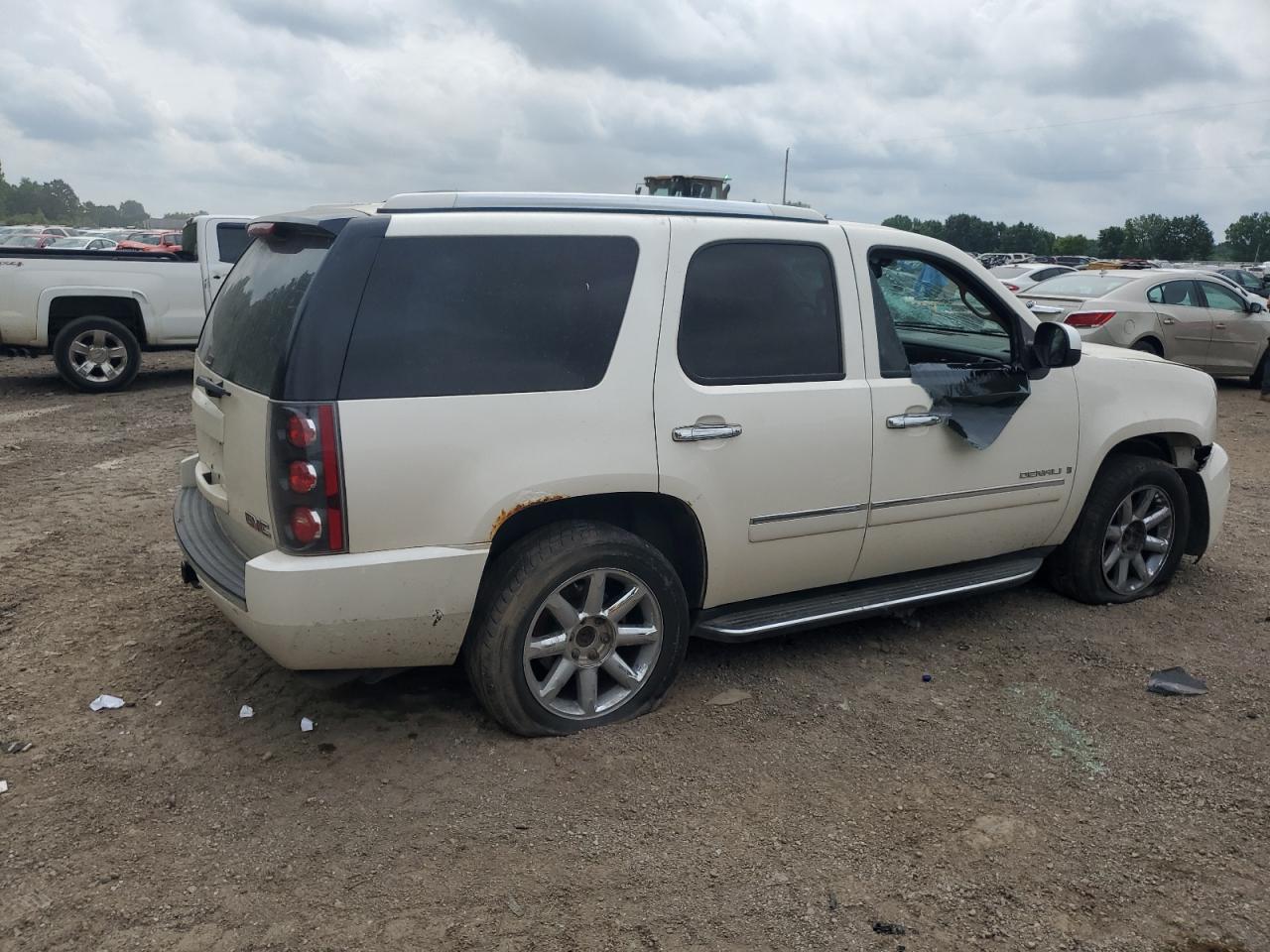 GMC Yukon Denali