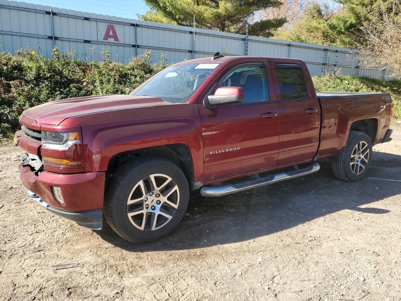 Salvage Chevrolet Silverado Image