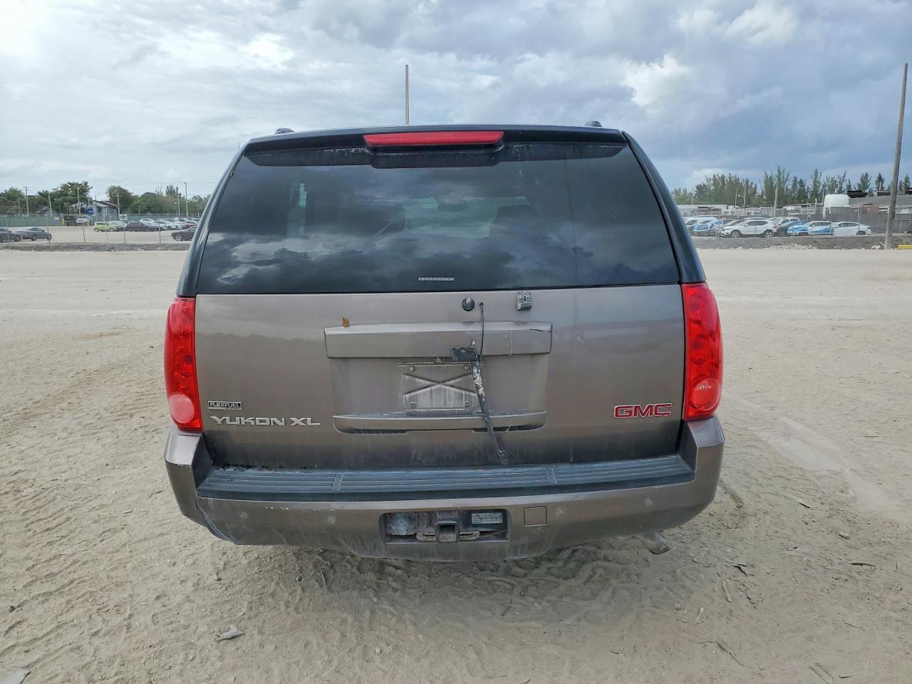 GMC Yukon K1500 Slt