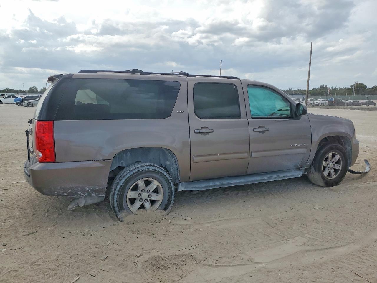 GMC Yukon K1500 Slt