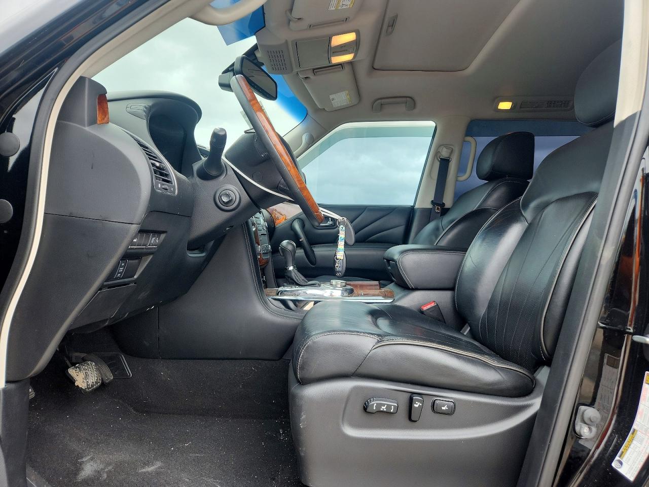INFINITI Qx Base