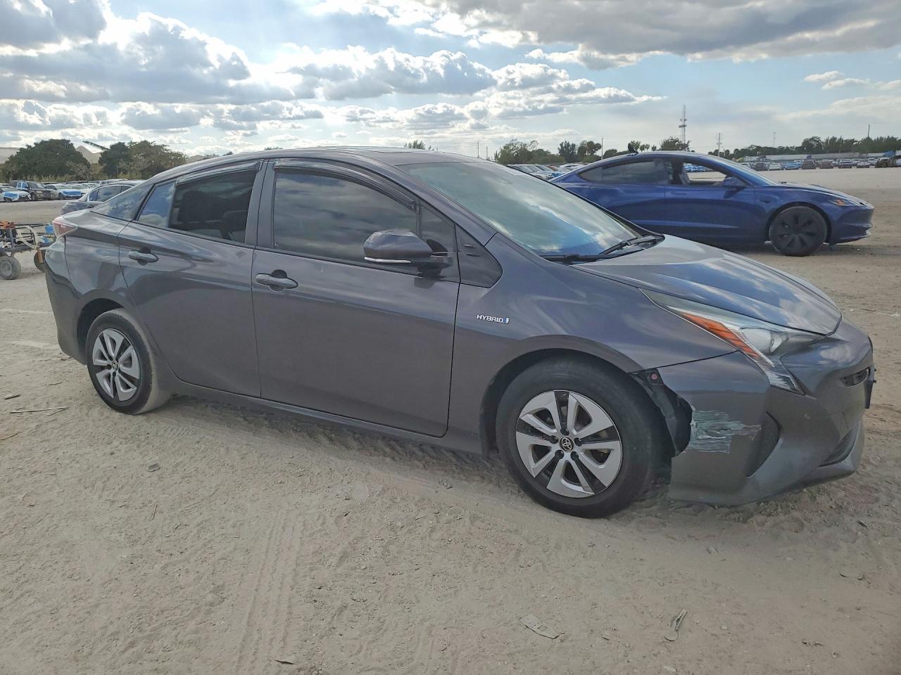 Toyota Prius Four