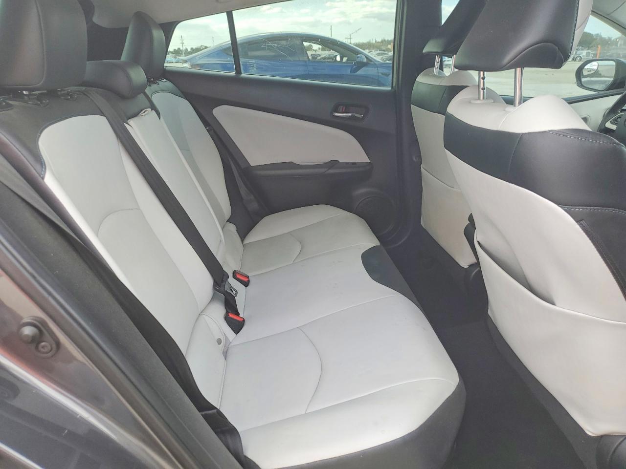 Toyota Prius Four