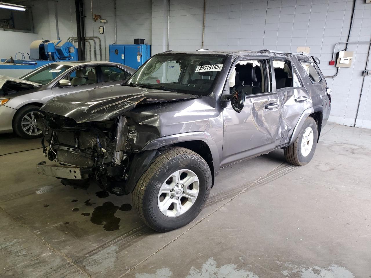 Salvage Toyota 4Runner Image