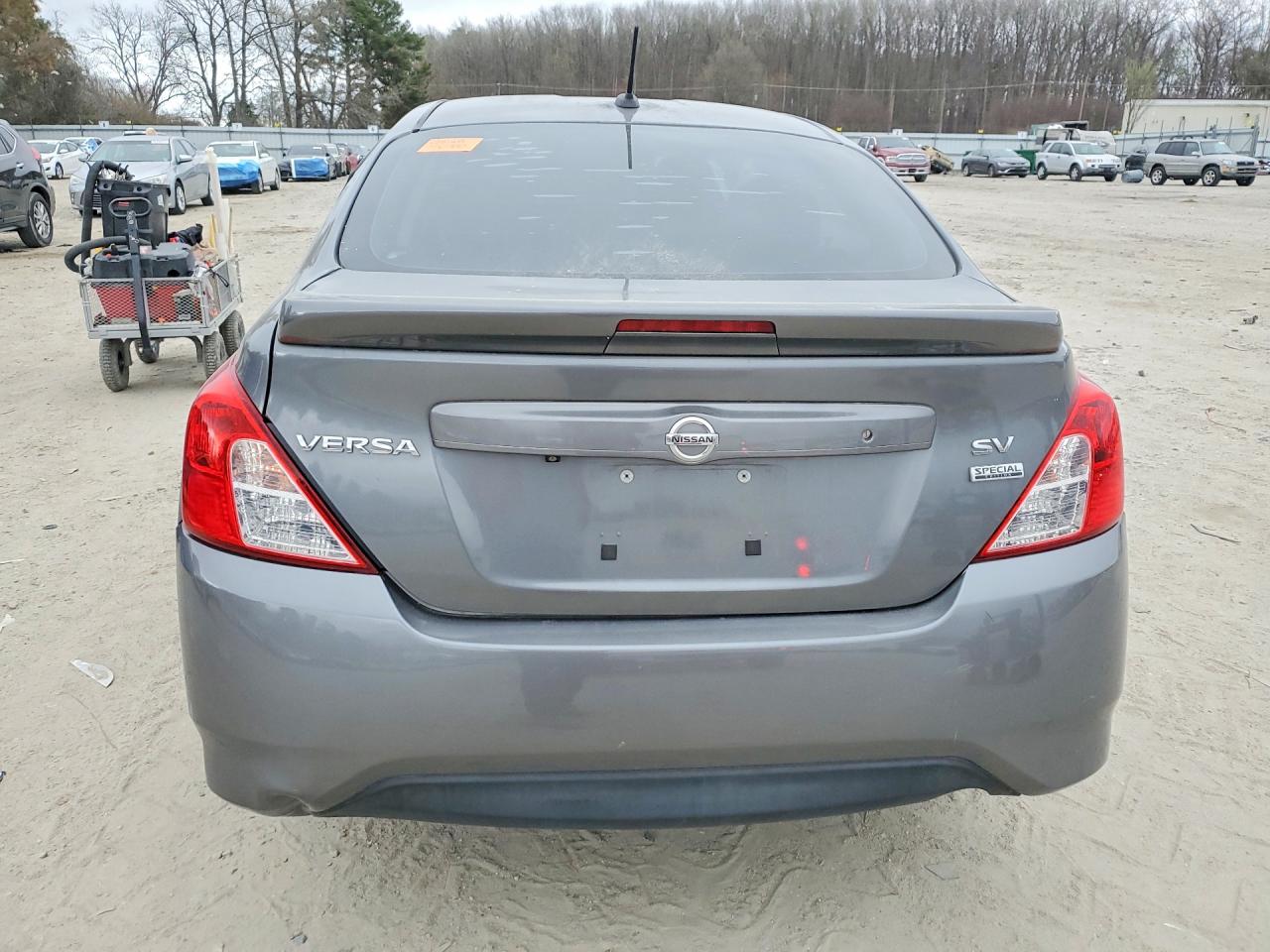 Nissan Versa Sv