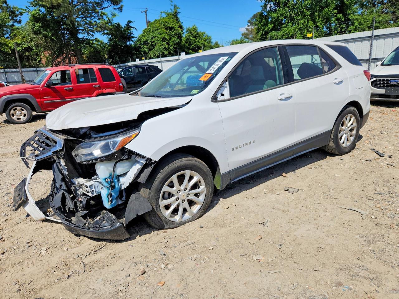 Salvage Chevrolet Equinox Image