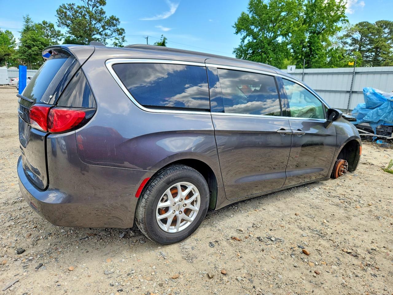 Chrysler Minivan Lxi