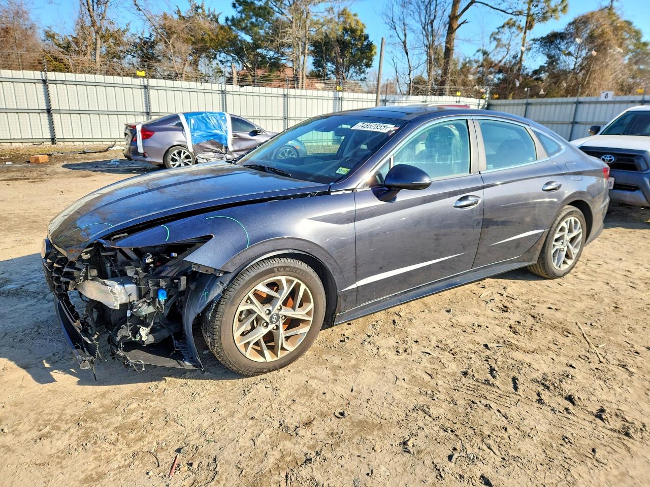 Salvage Hyundai SONATA Image