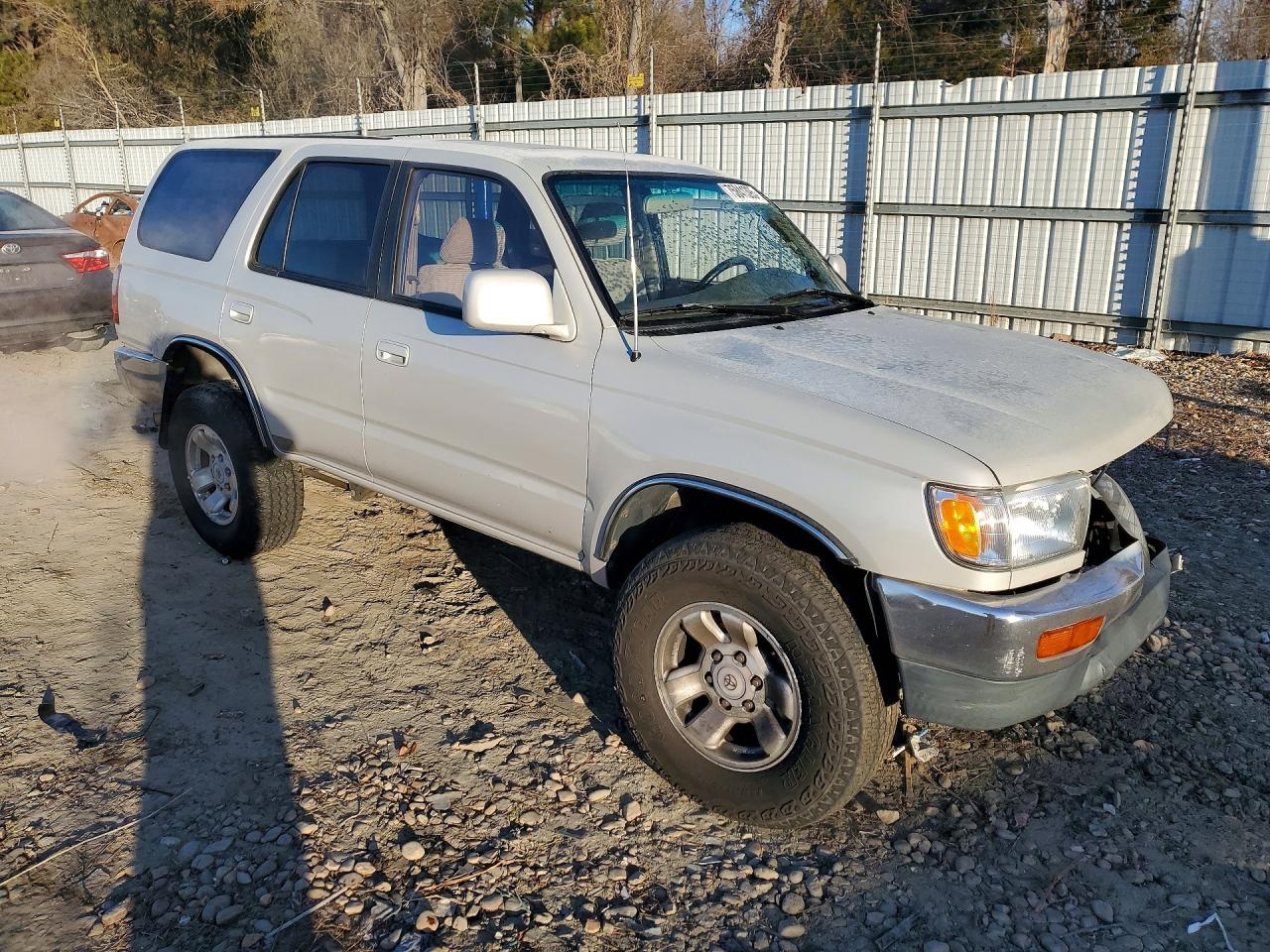 Toyota 4Runner Sr5