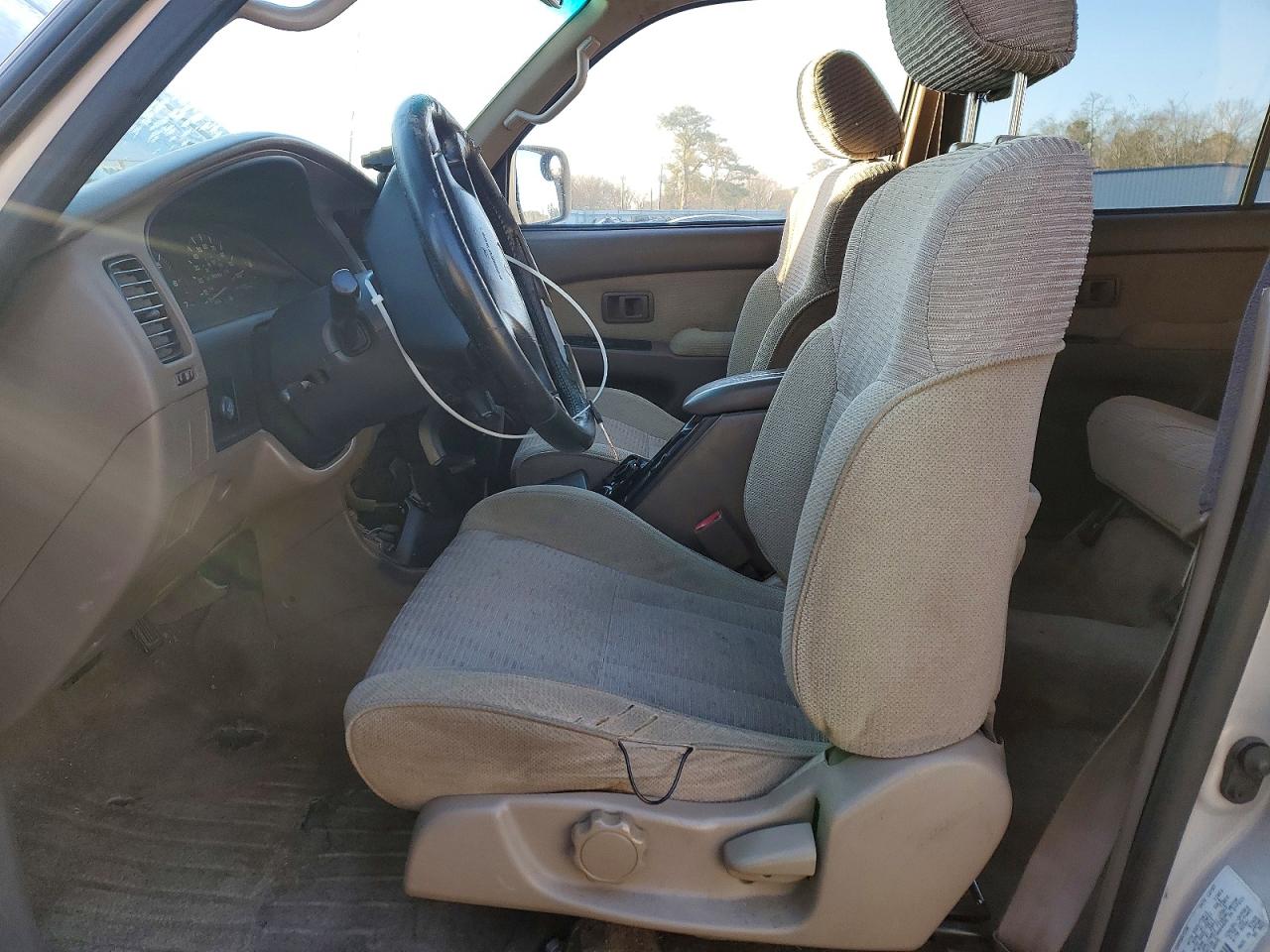 Toyota 4Runner Sr5