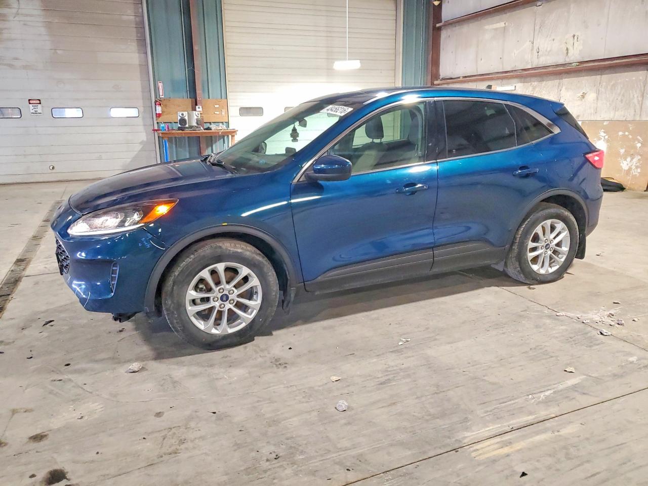 Salvage Ford Escape Image