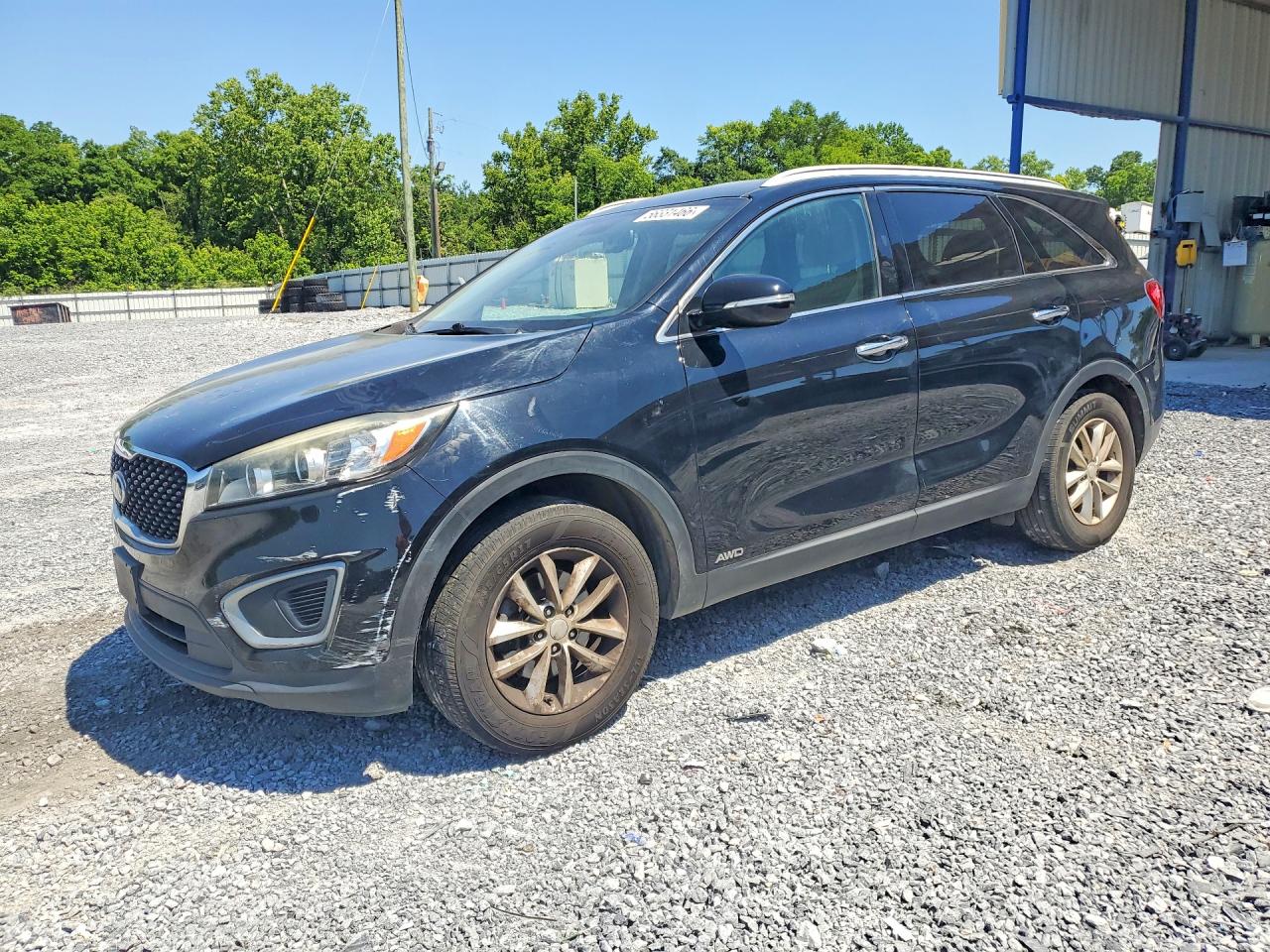 Salvage Kia Sorento Image