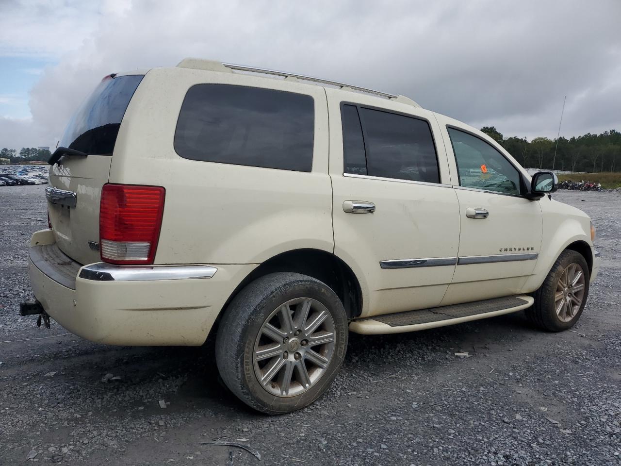 Chrysler Aspen Limited