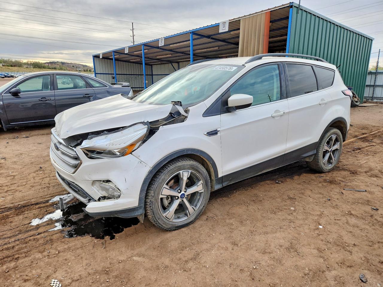Salvage Ford Escape Image
