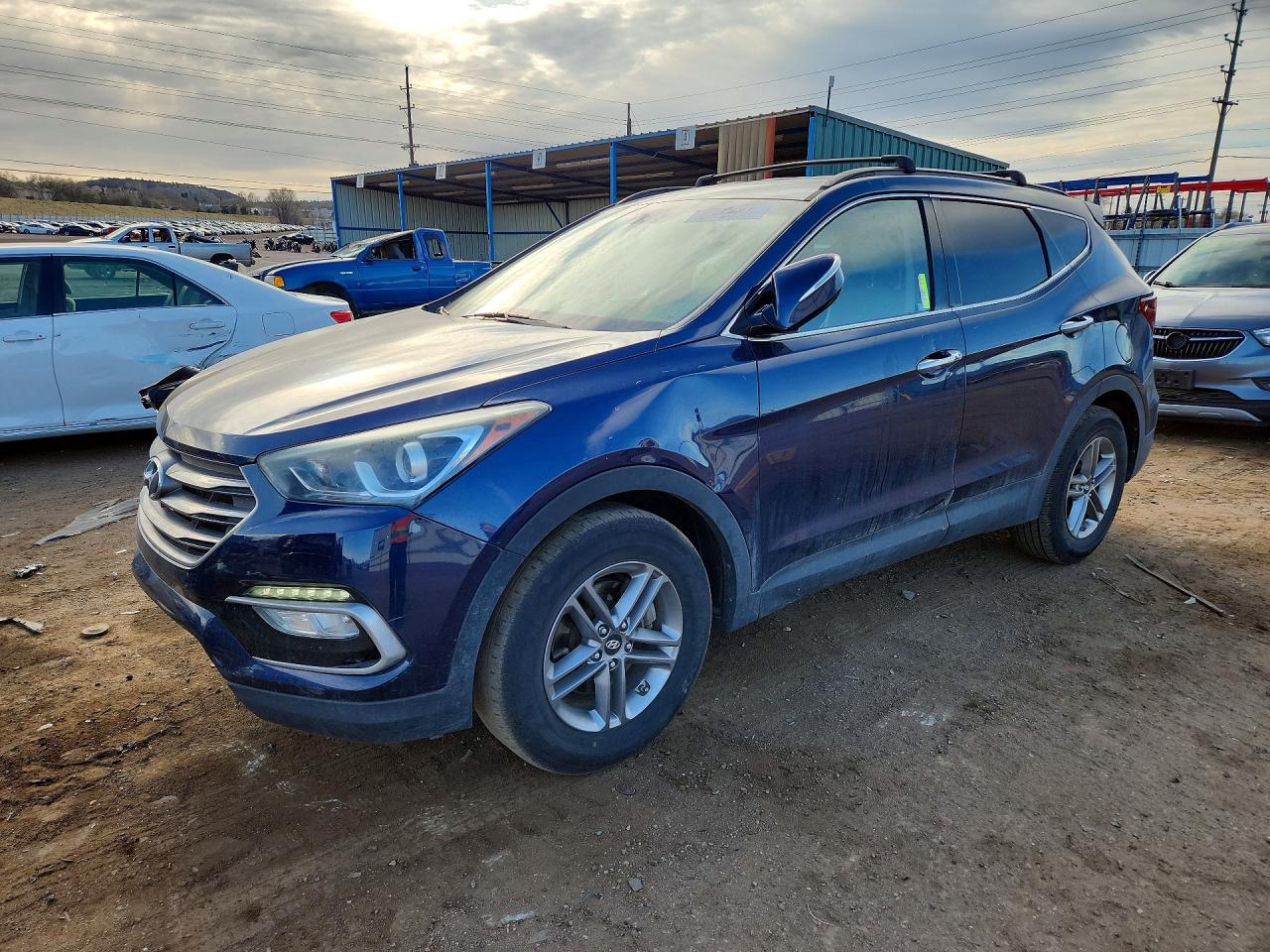 Salvage Hyundai SANTA FE Image
