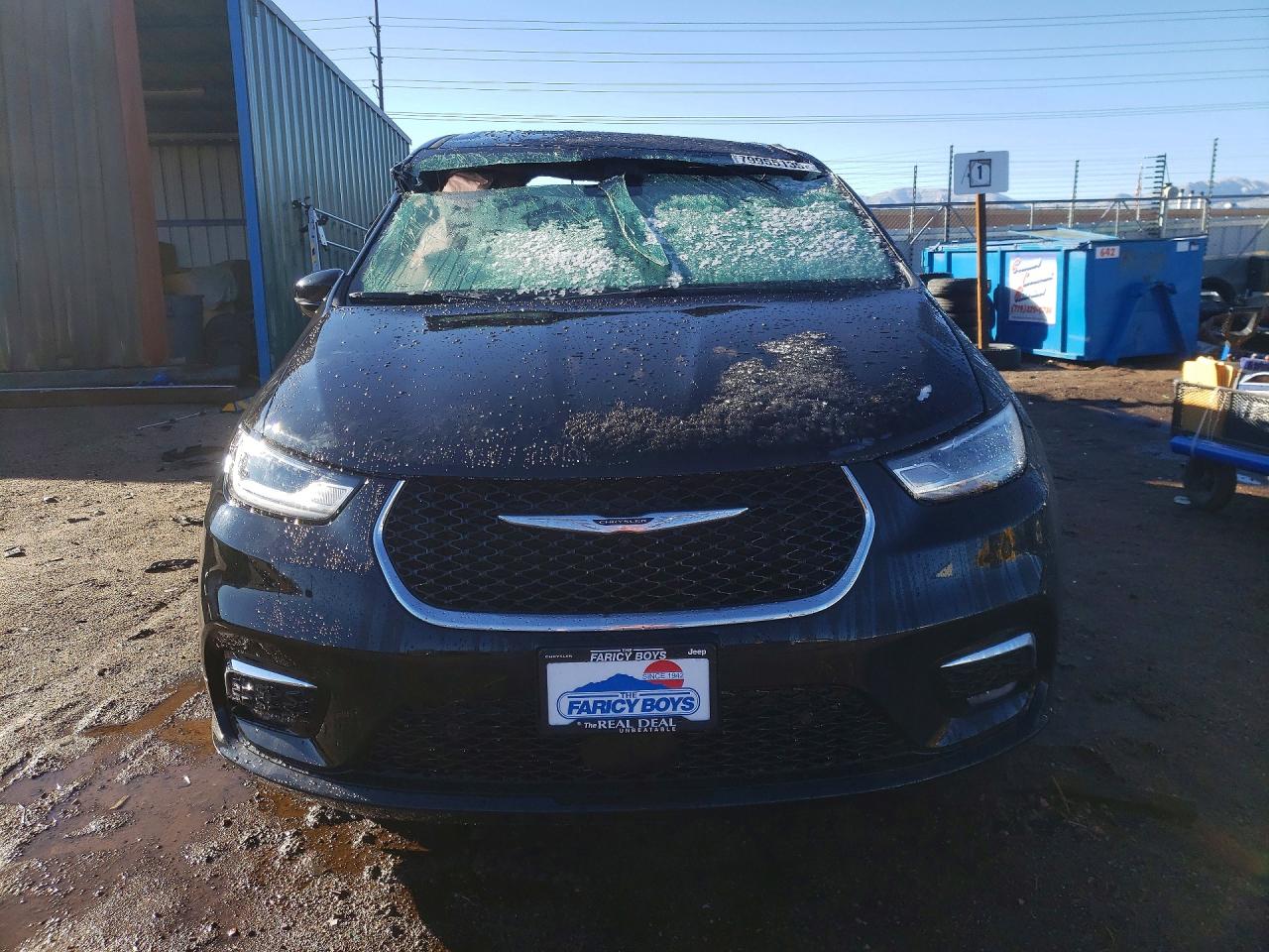 Chrysler Pacifica Select