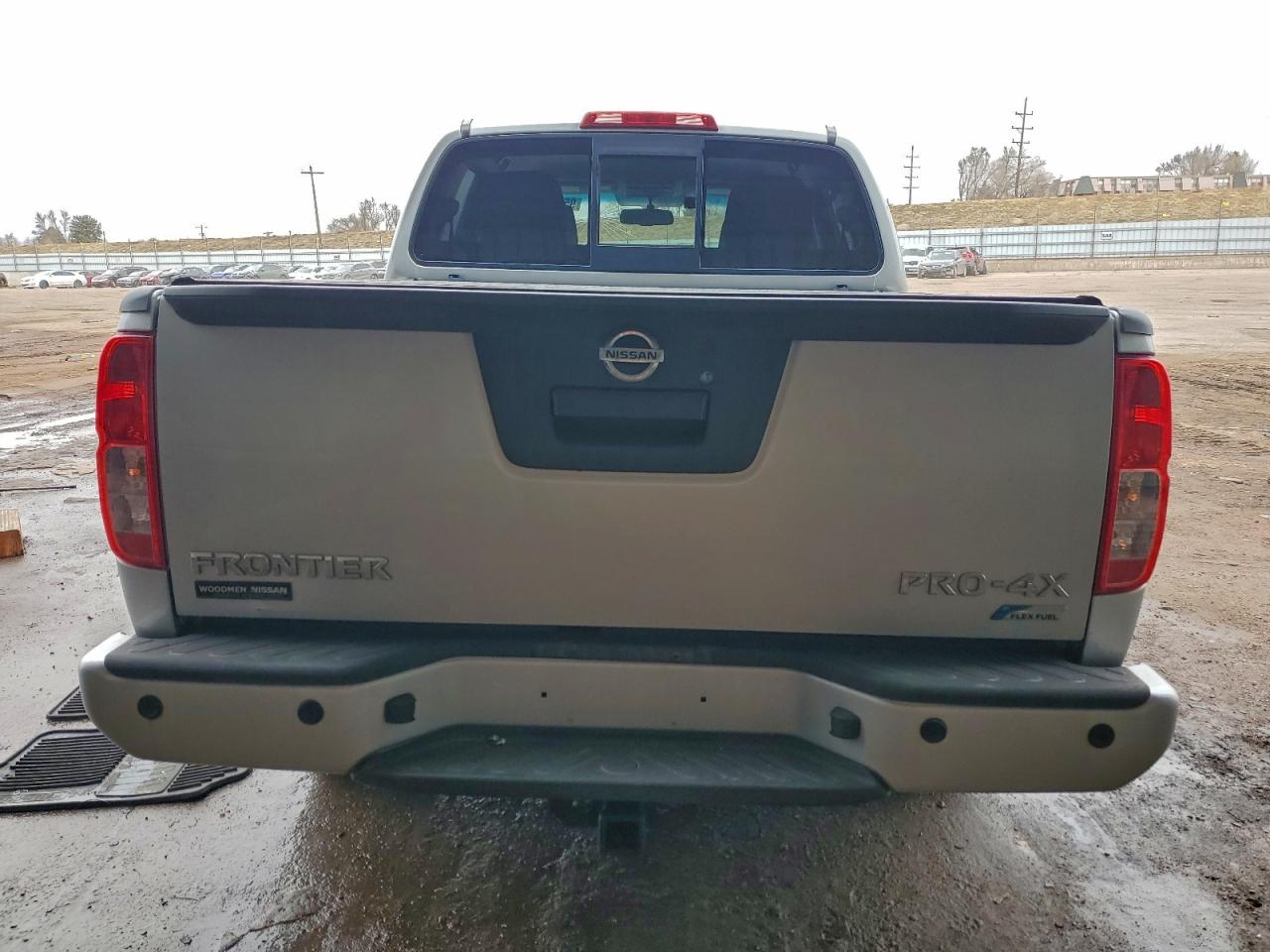 Nissan Frontier S