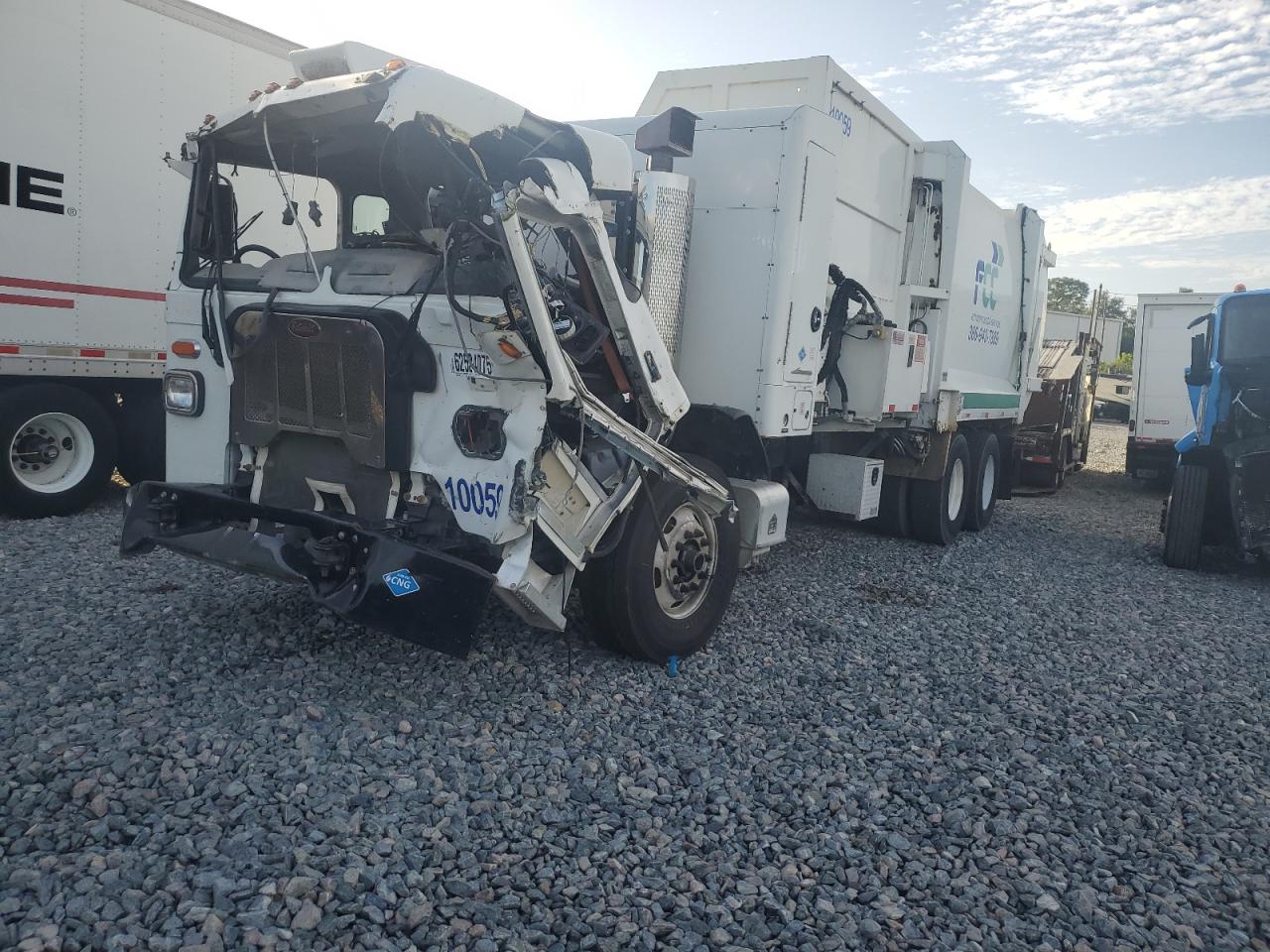 Peterbilt 520
