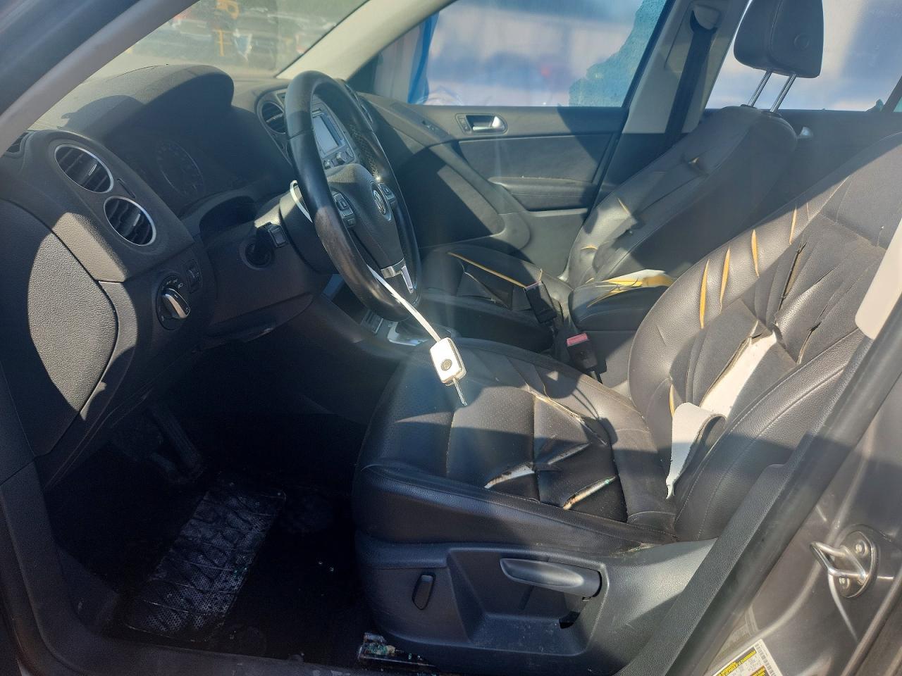 Volkswagen Tiguan S
