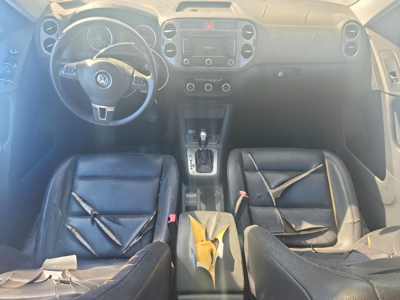 Volkswagen Tiguan S