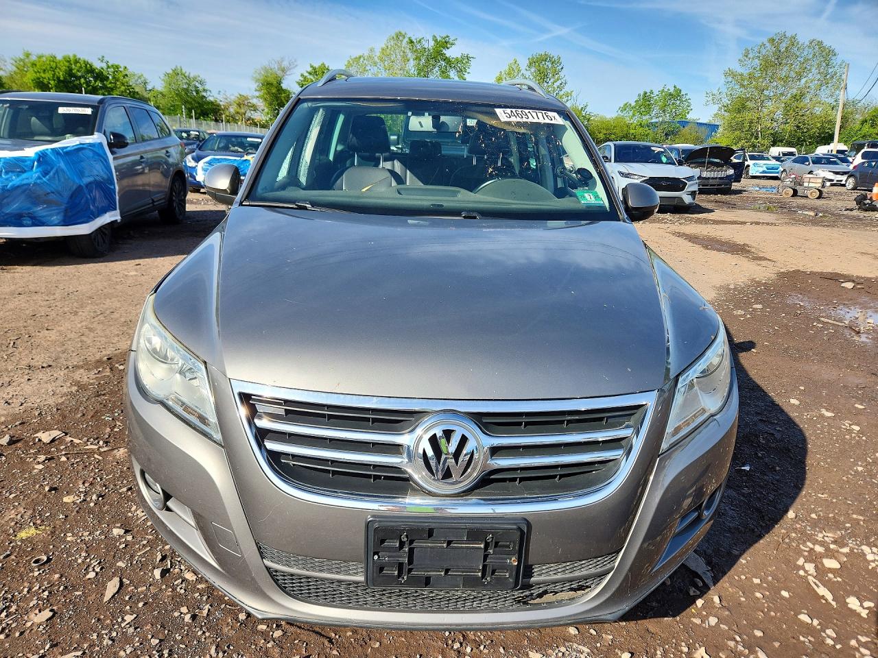 Volkswagen Tiguan S