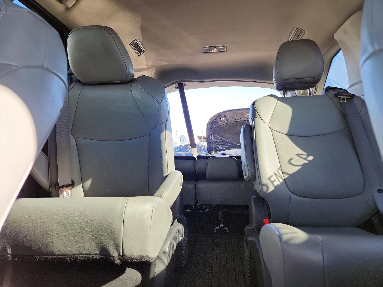 Toyota Sienna Xle 7-passenger