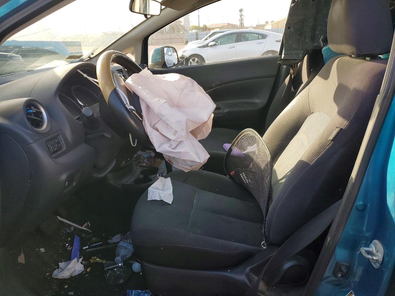 Nissan Versa S Plus