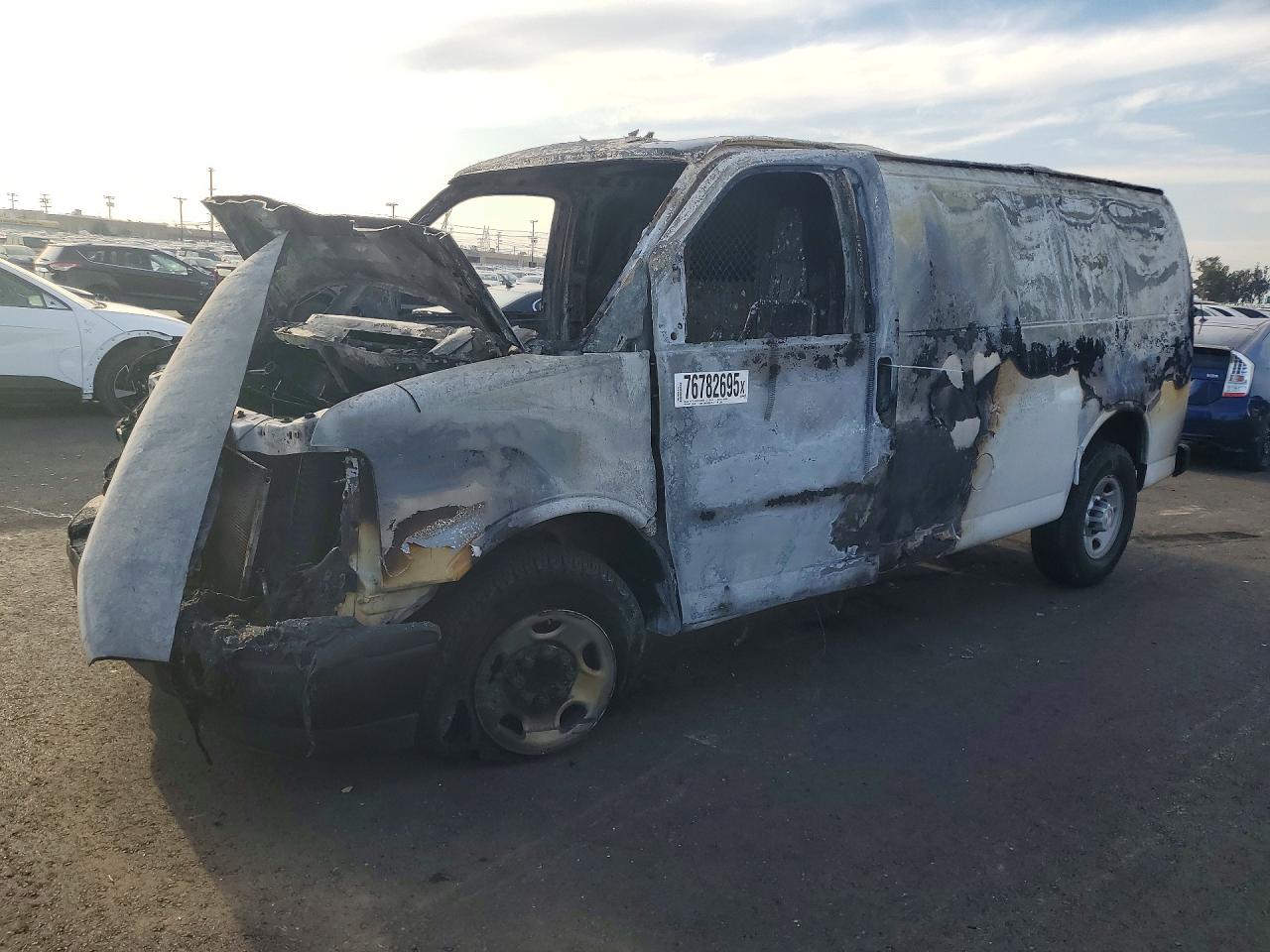 Salvage Chevrolet Express Image