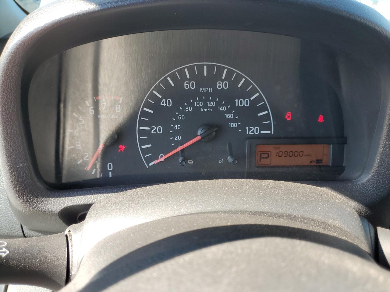 Nissan Nv 2.5s