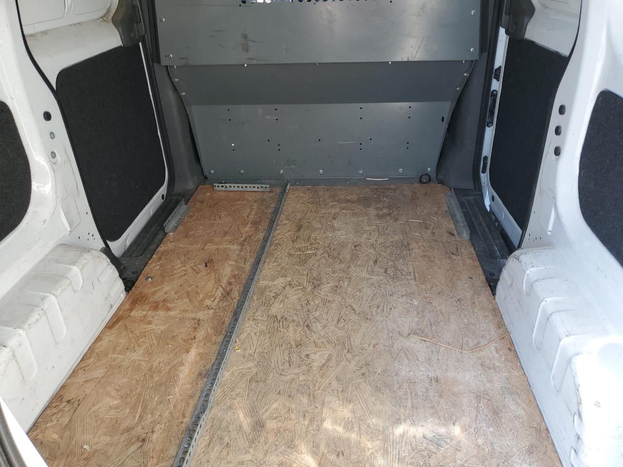 Nissan Nv 2.5s