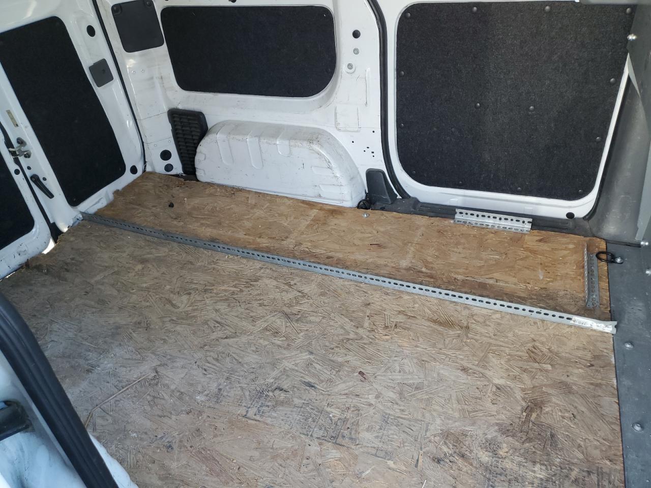 Nissan Nv 2.5s