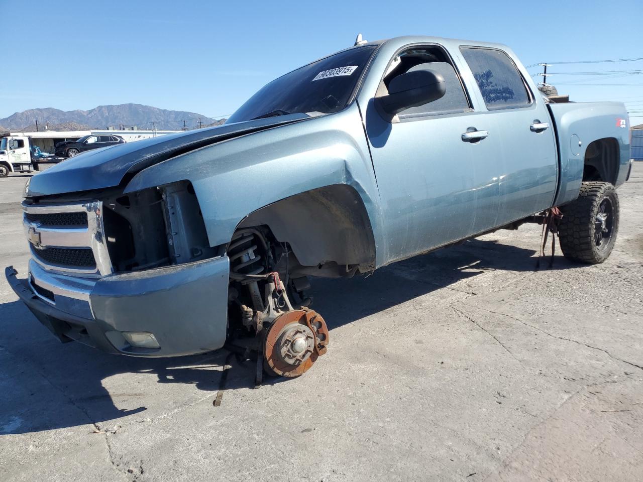 Salvage Chevrolet Silverado Image