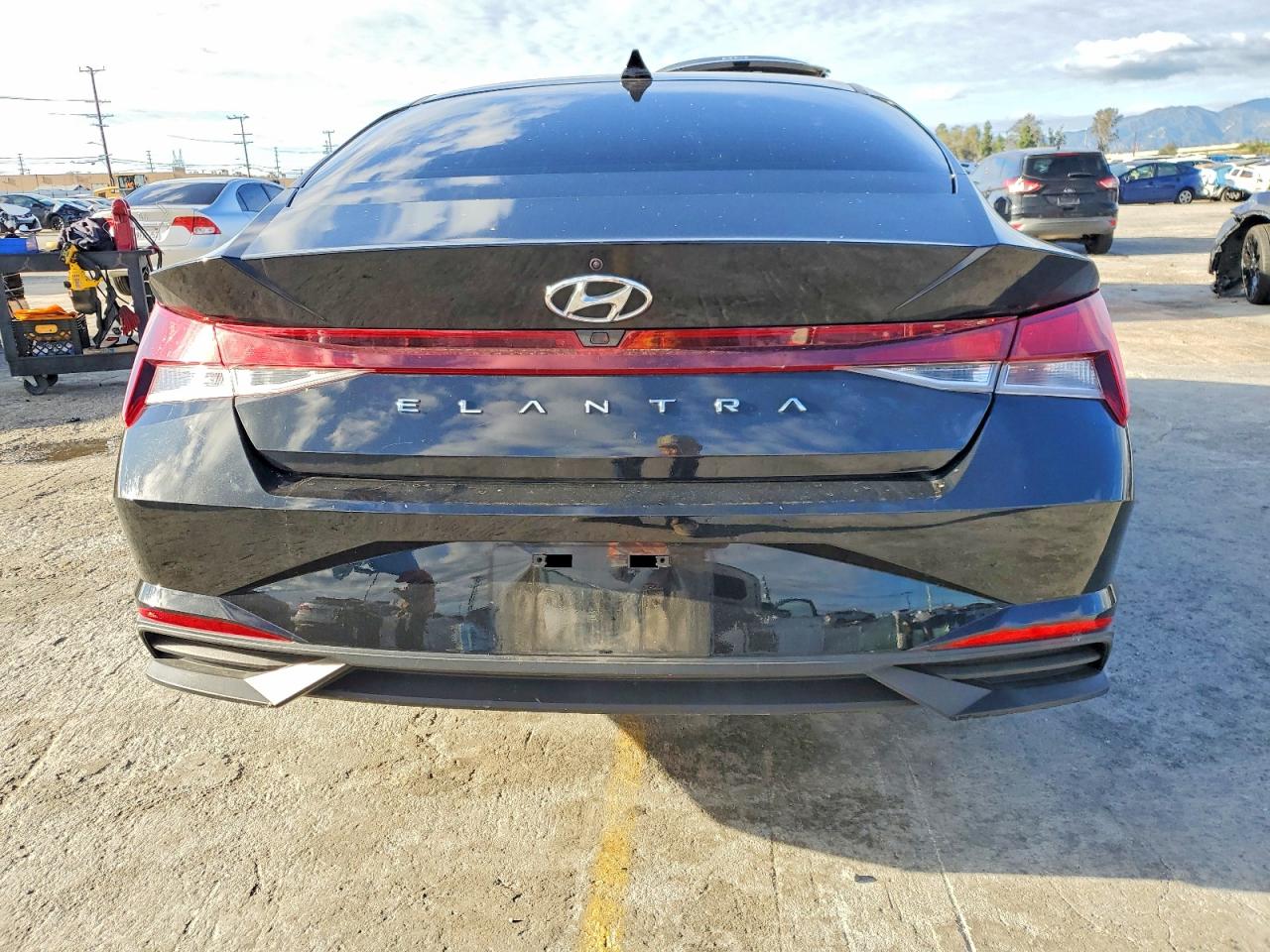 Hyundai ELANTRA Sel