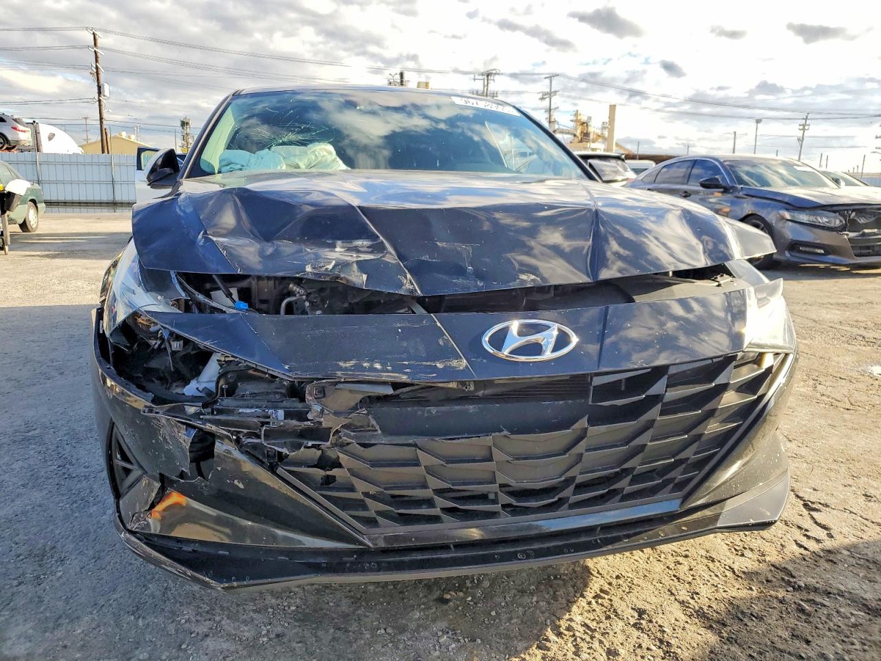 Hyundai ELANTRA Sel