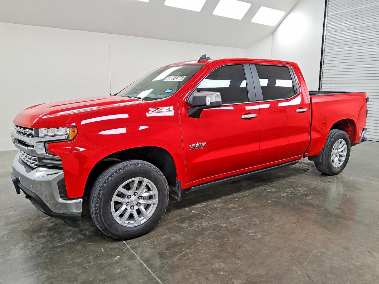 Salvage Chevrolet Silverado Image