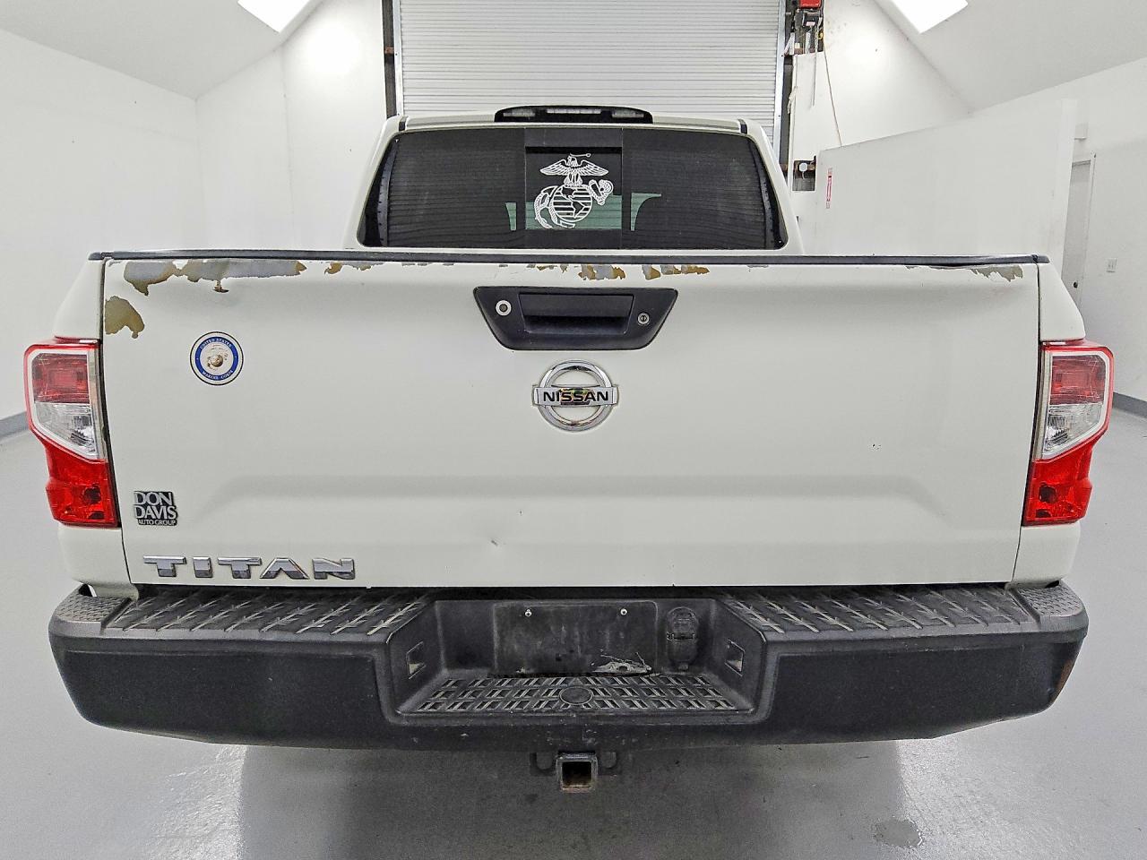 Nissan Titan S