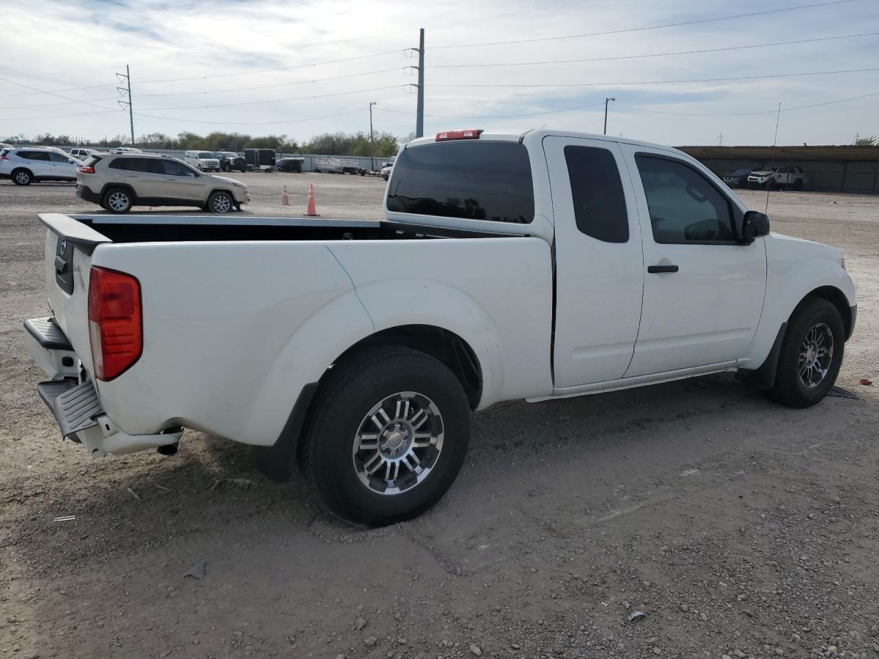 Nissan Frontier S