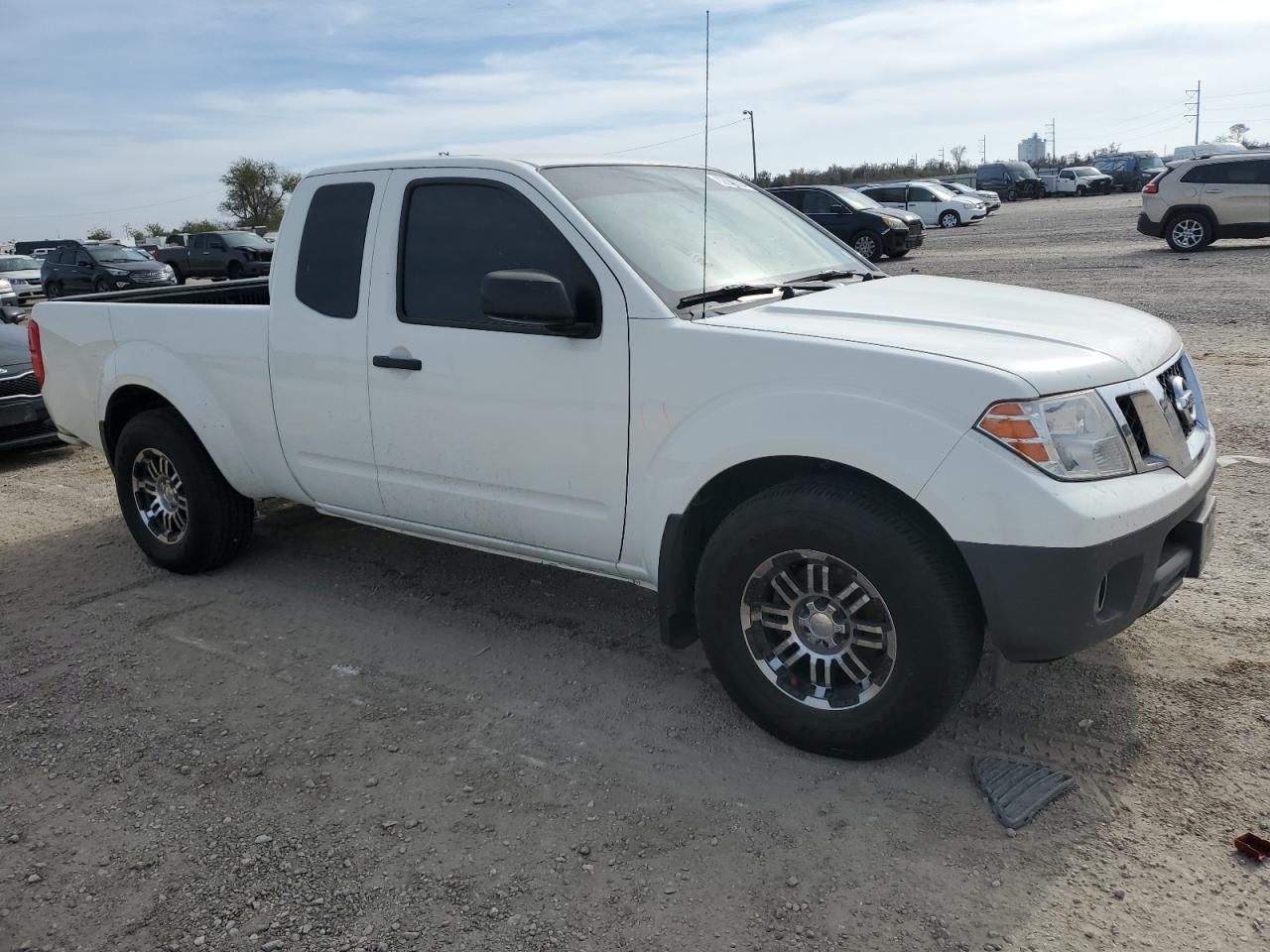 Nissan Frontier S