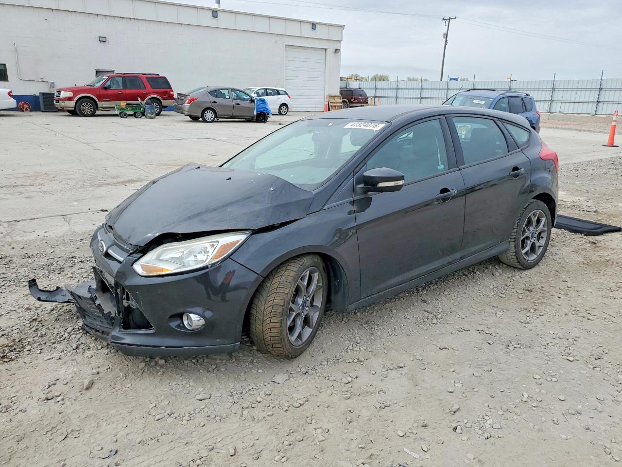 Salvage Ford Focus Image