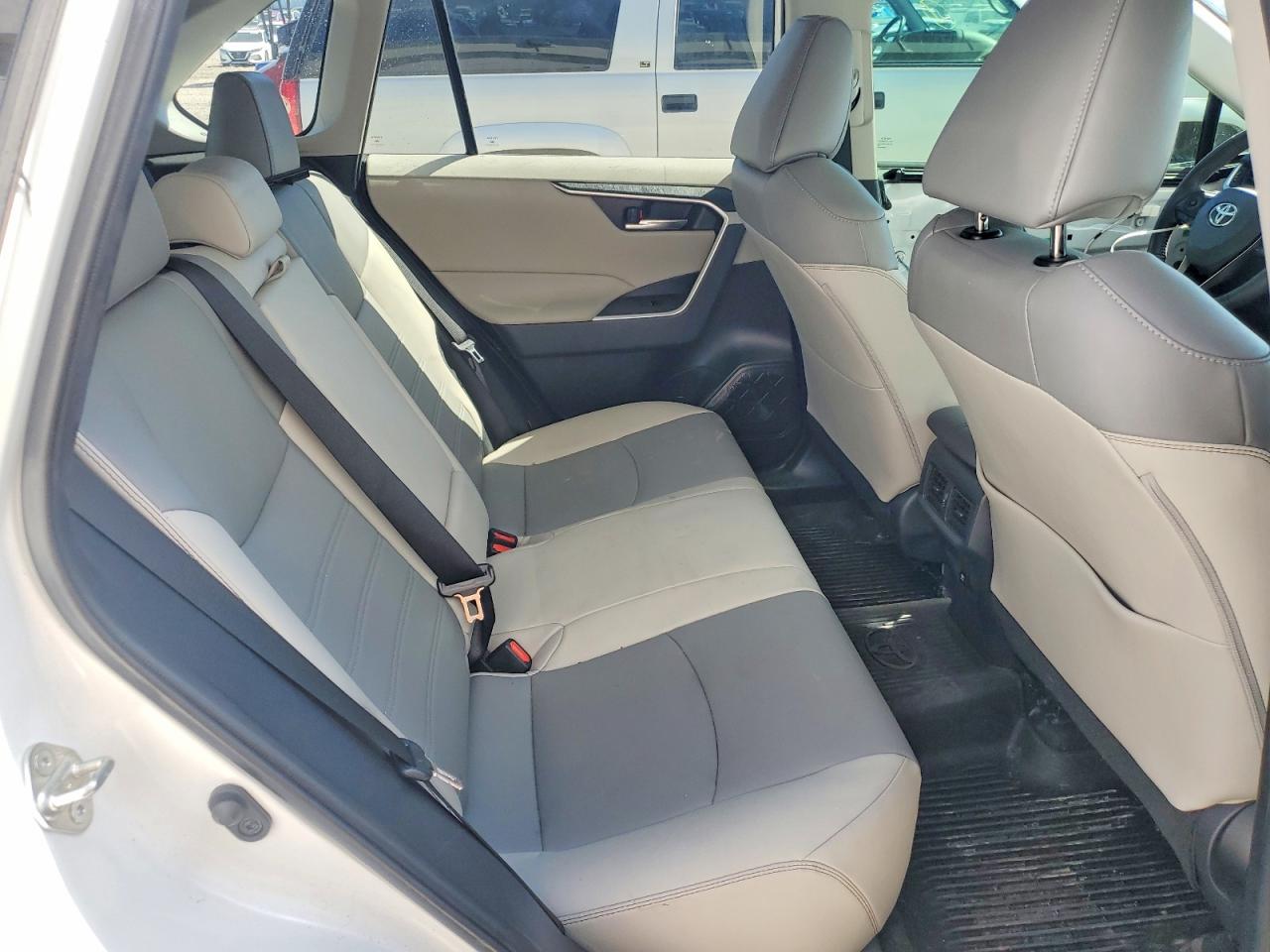 Toyota RAV4 Xle Premium