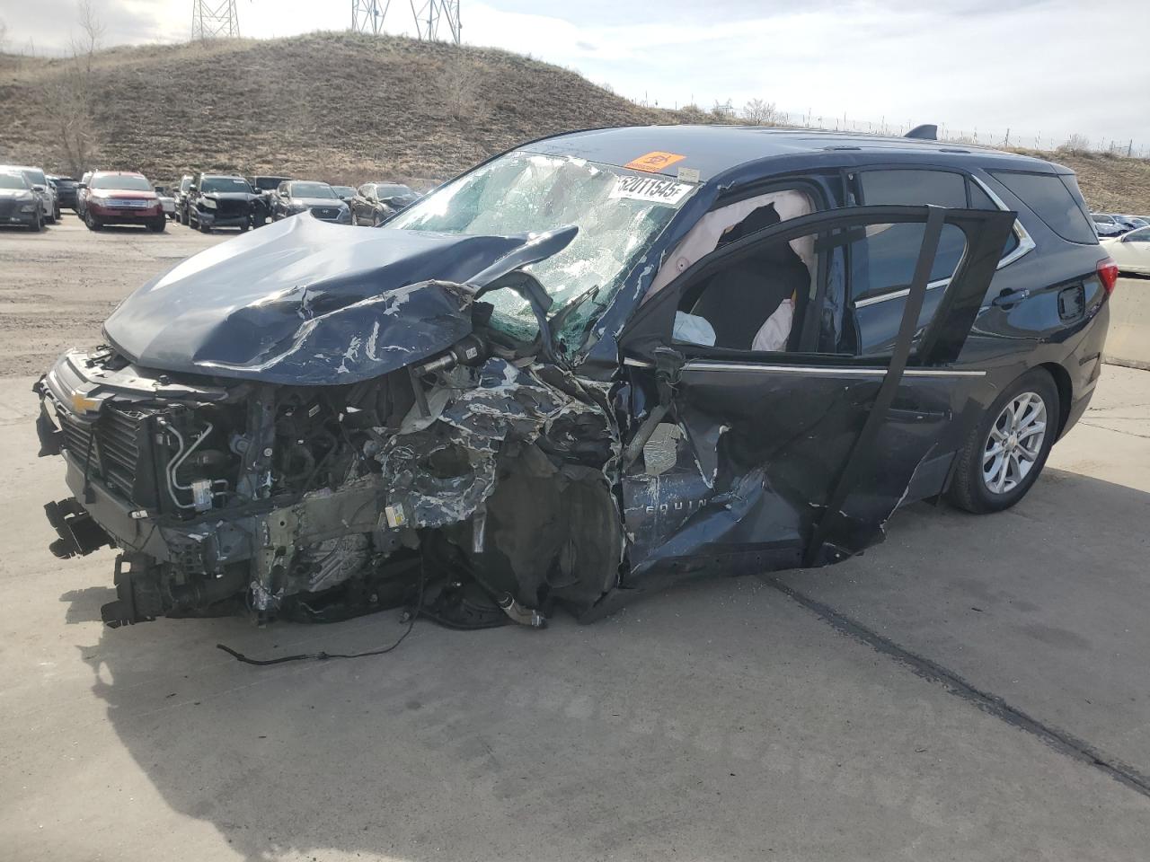 Salvage Chevrolet Equinox Image