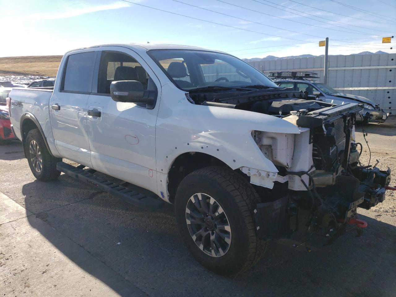 Nissan Titan Sv