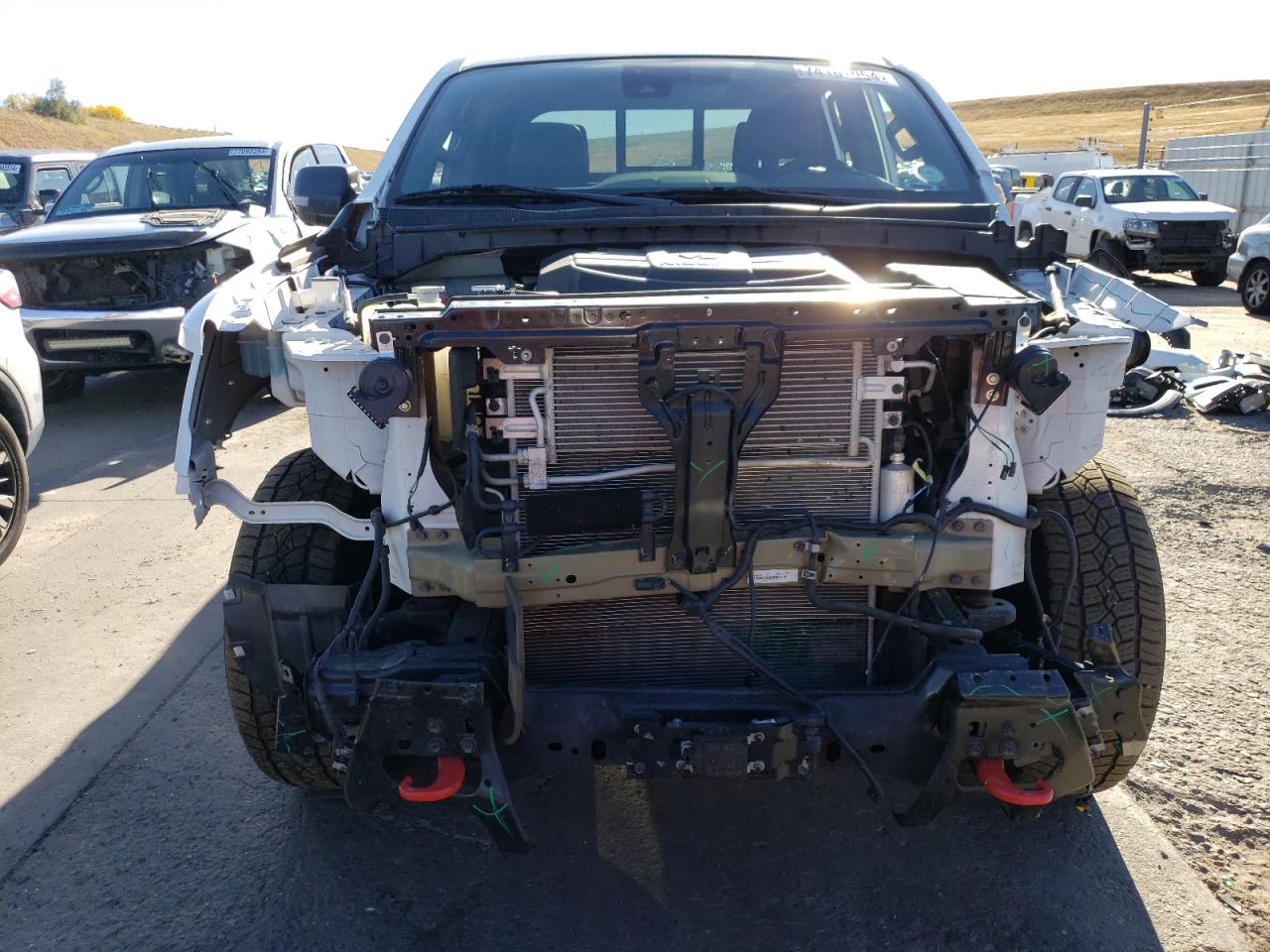 Nissan Titan Sv