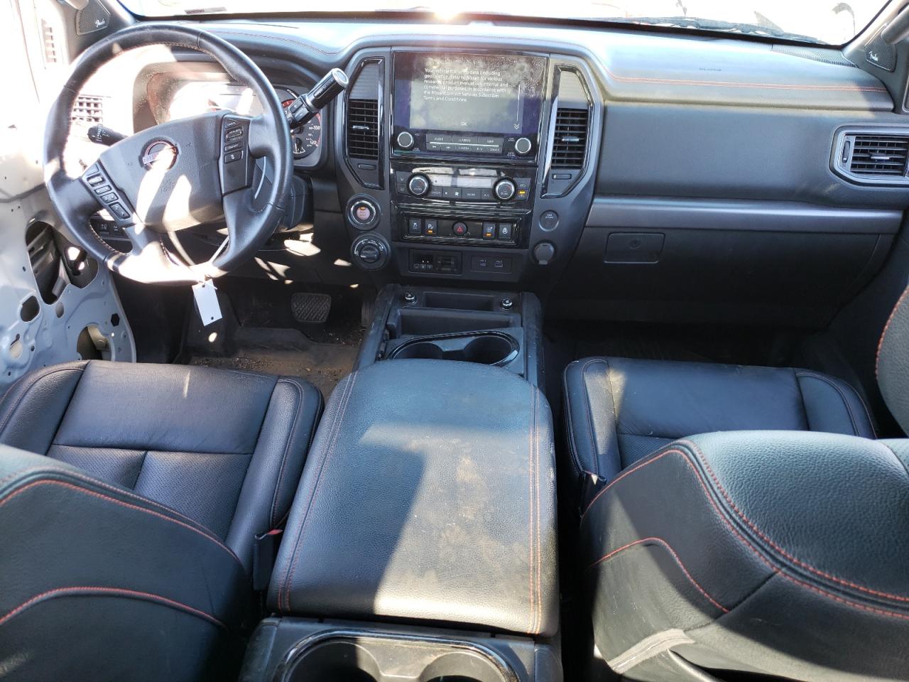 Nissan Titan Sv