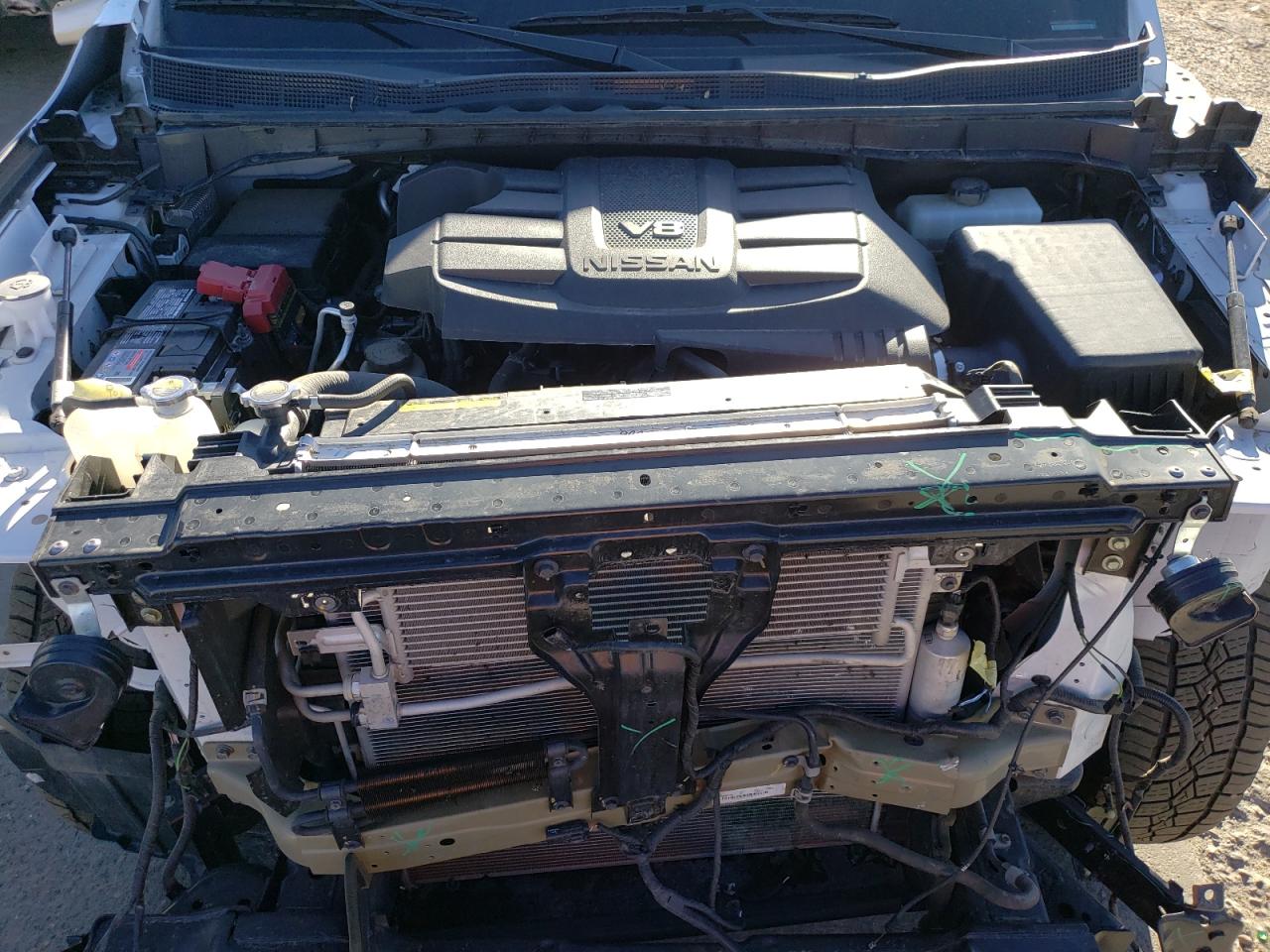 Nissan Titan Sv