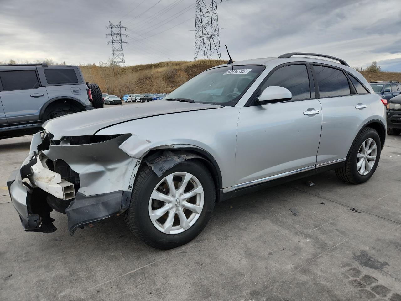 Salvage INFINITI Fx Image