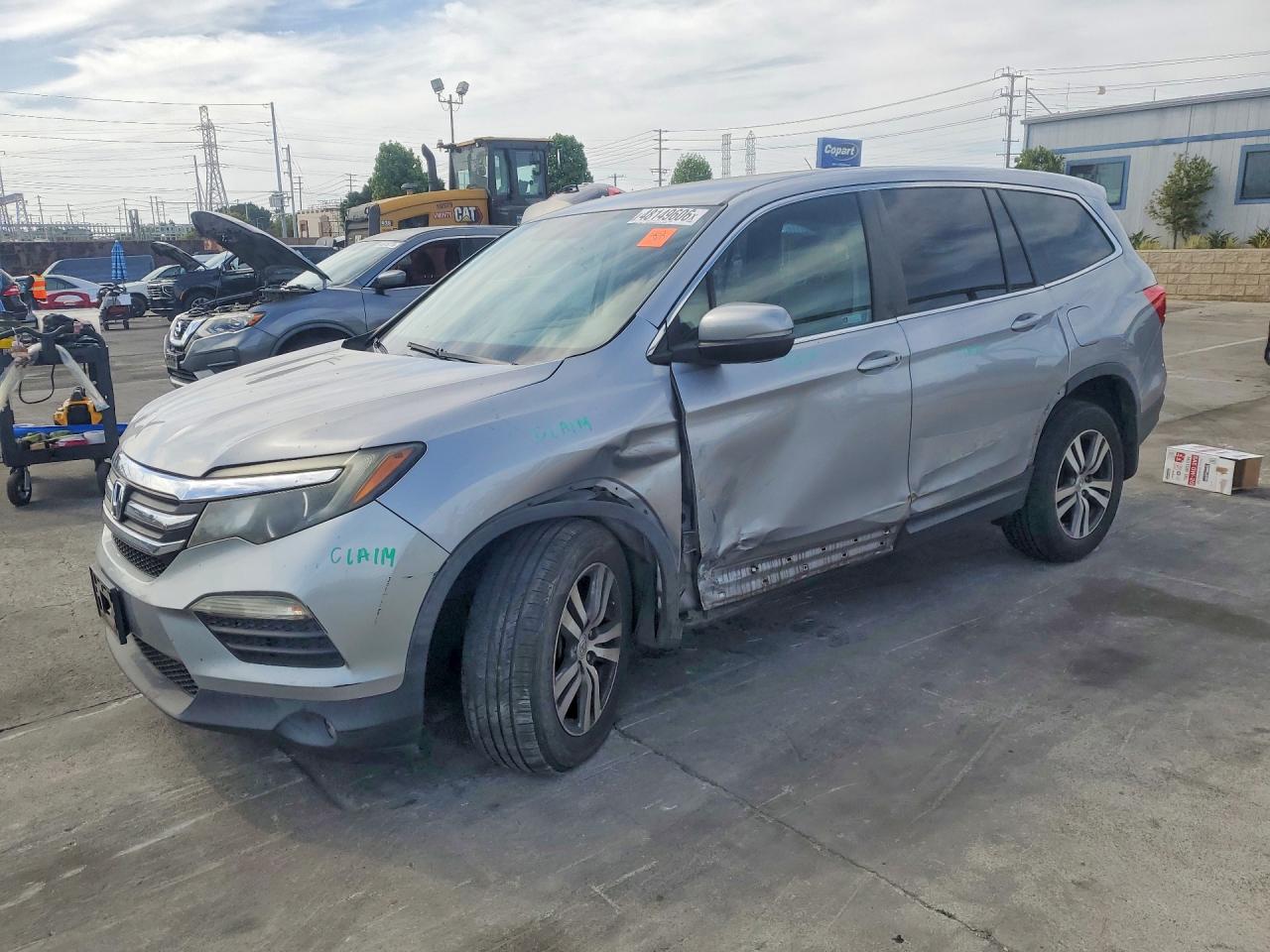 Salvage Honda Pilot Image
