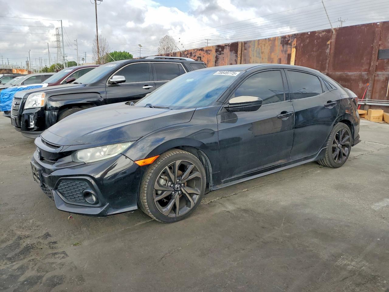 Salvage Honda Civic Image