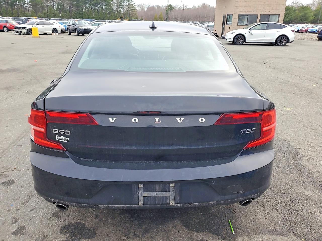 Volvo S90 T5 Momentum