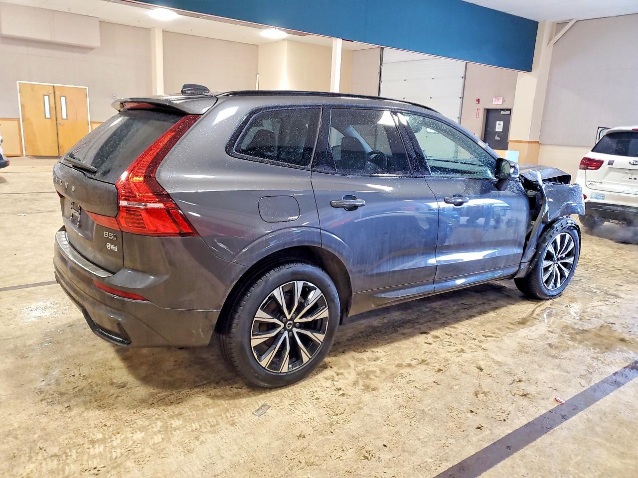 Volvo XC60 Plus